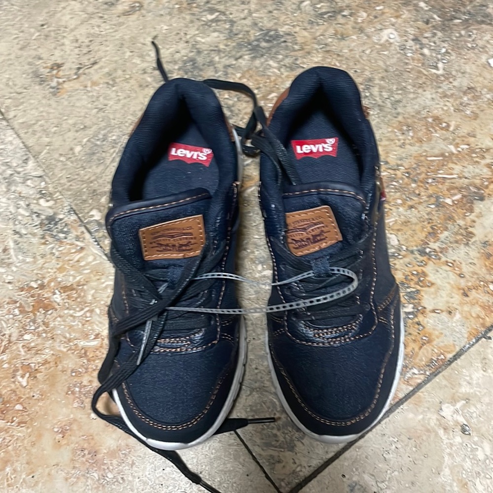 Brand new Levi’s boys shoes